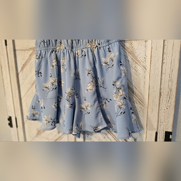 Floral Blue Romper Womens Size M - Picture 6 of 8